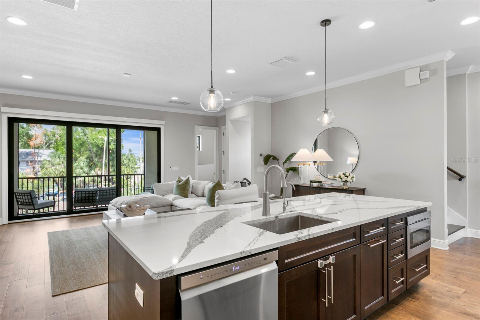 3215 W DE LEON ST #6, TAMPA, FL, 33609