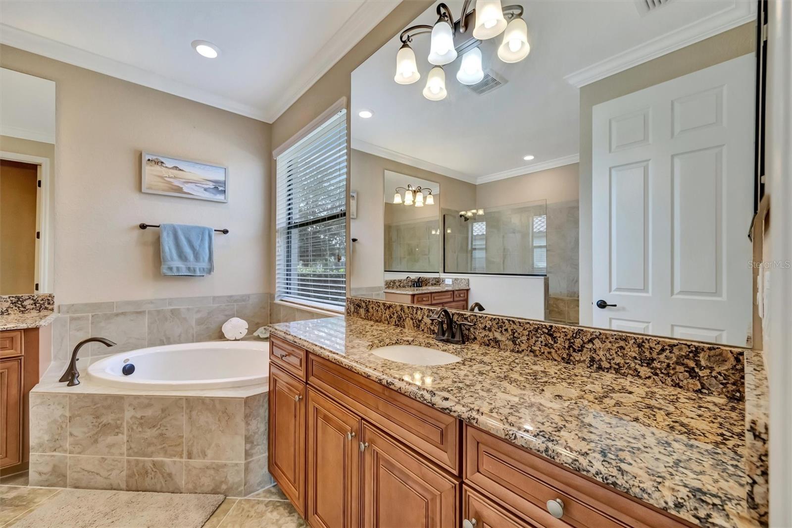5824 CESSNA RUN, BRADENTON, FL, 34211