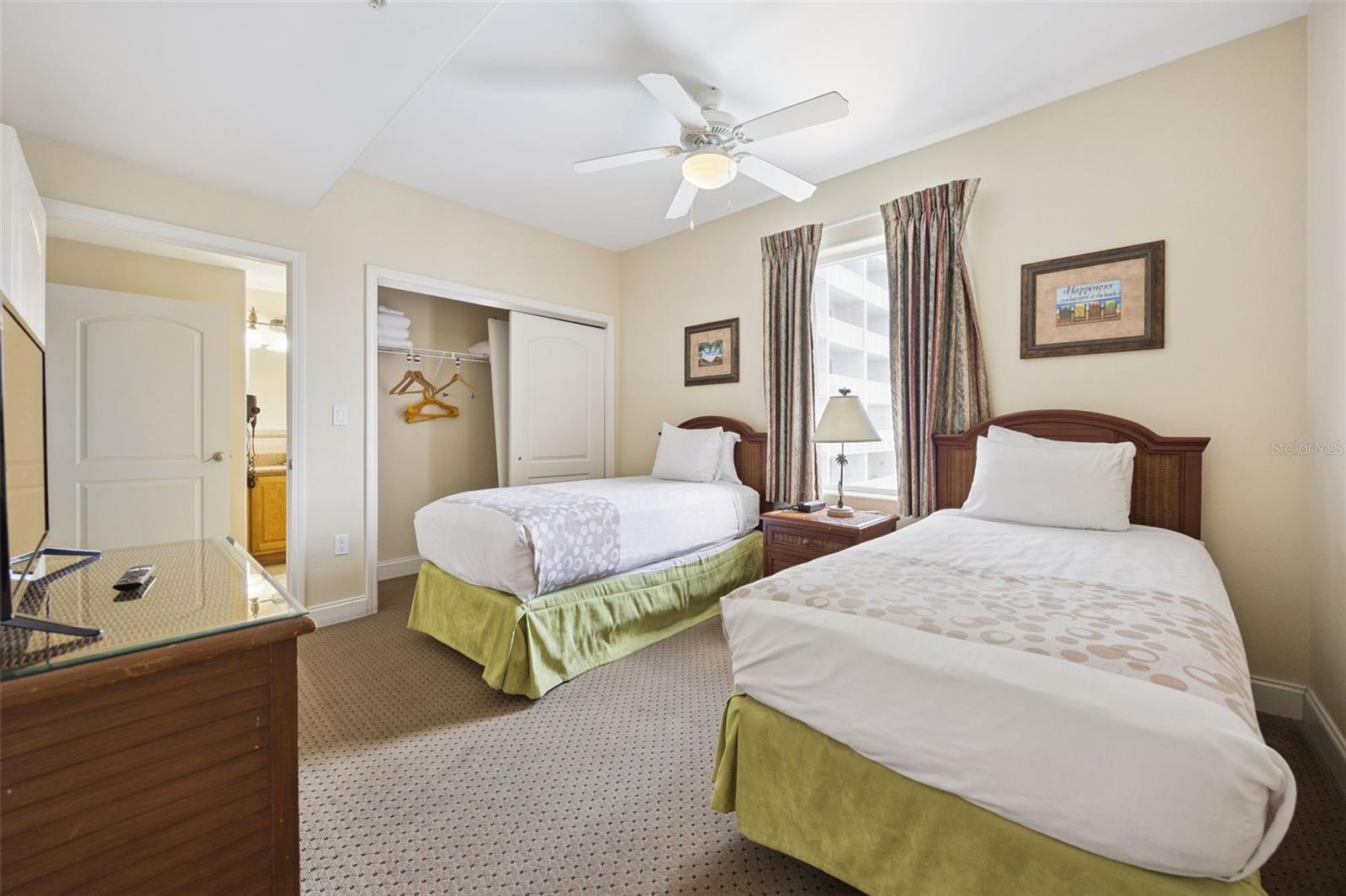 13427 BLUE HERON BEACH DR #301, ORLANDO, FL, 32821