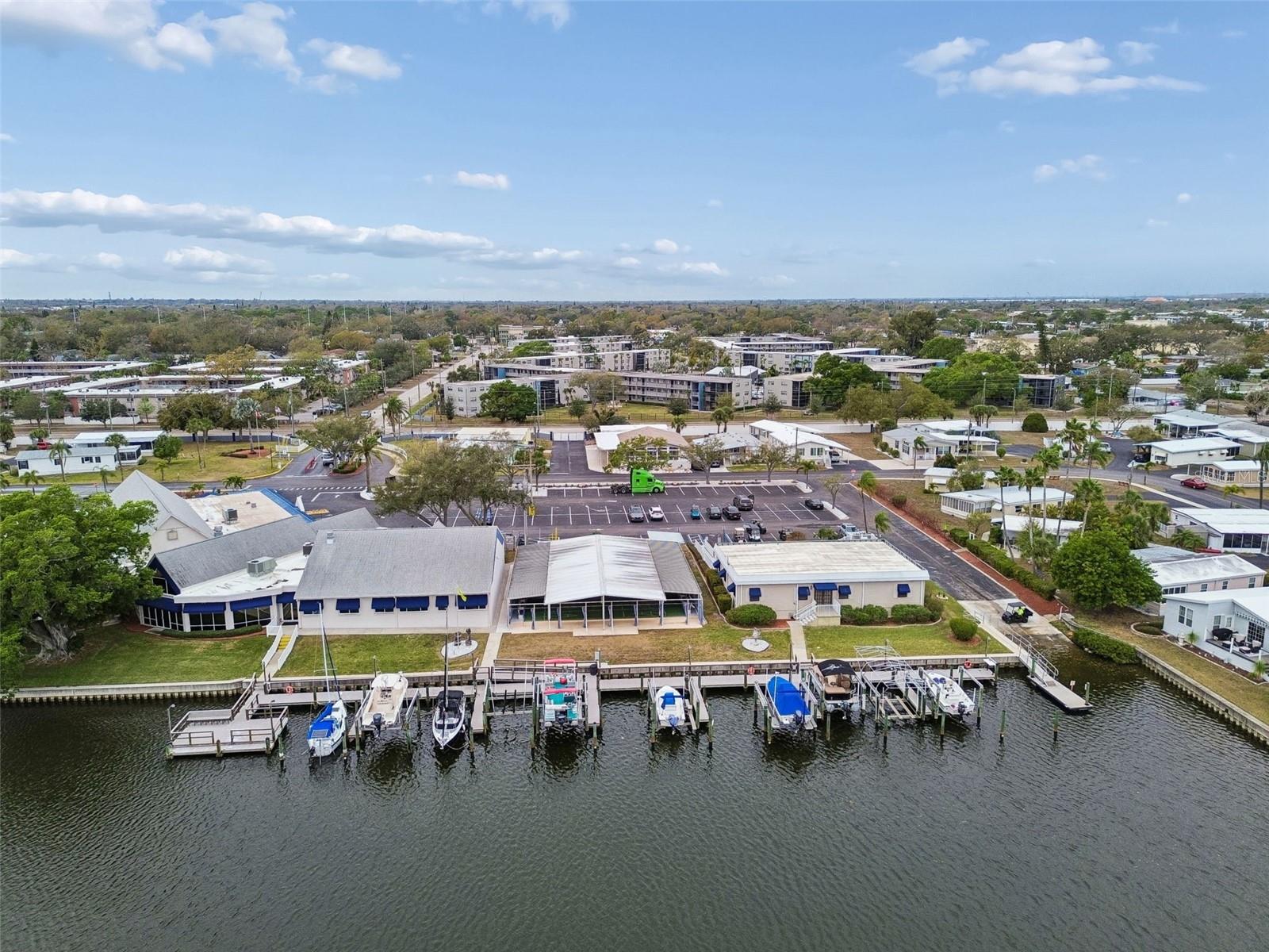 7186 MOUNT ARLINGTON DR NE #421, ST PETERSBURG, FL, 33702
