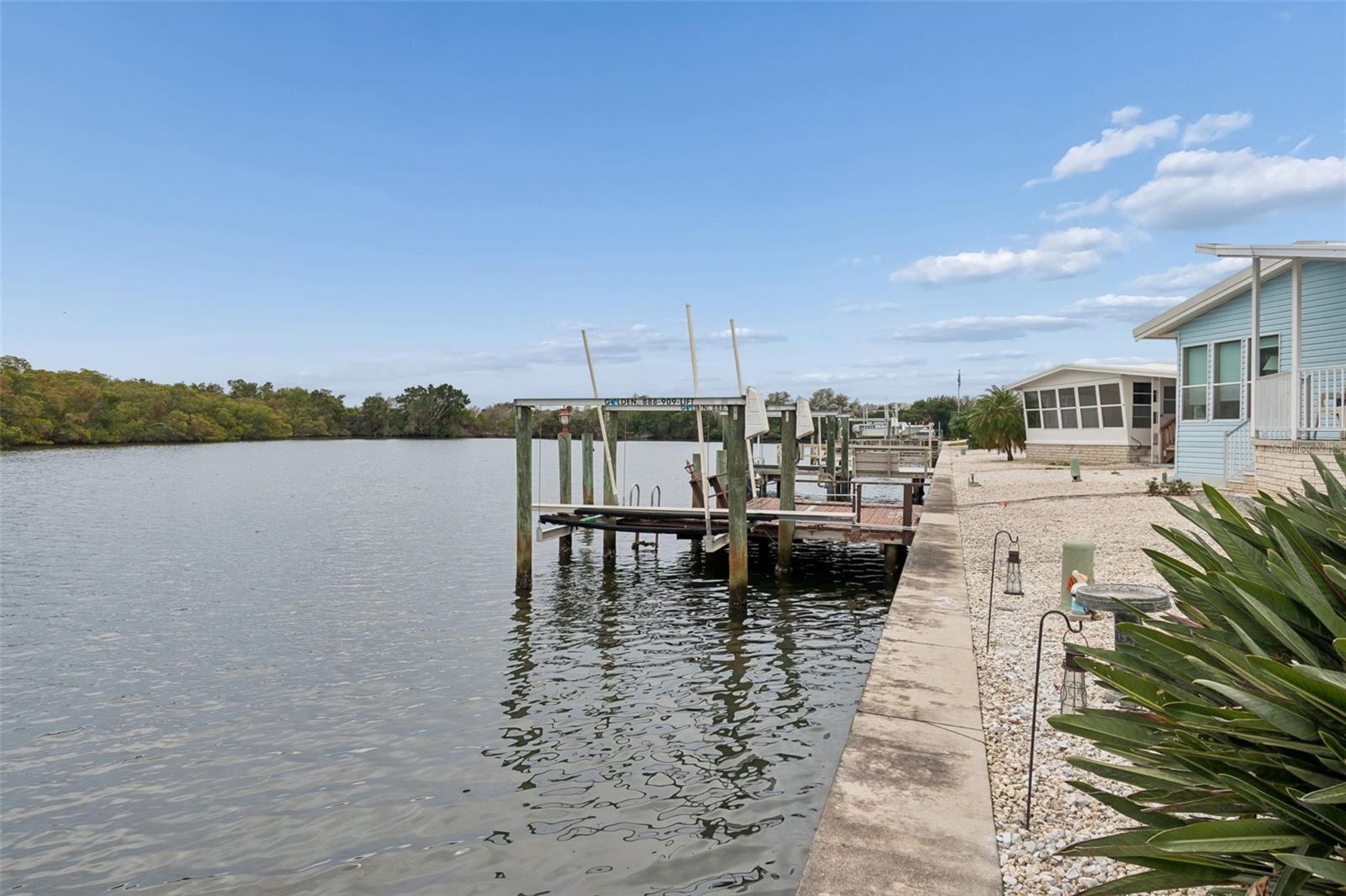 7186 MOUNT ARLINGTON DR NE #421, ST PETERSBURG, FL, 33702