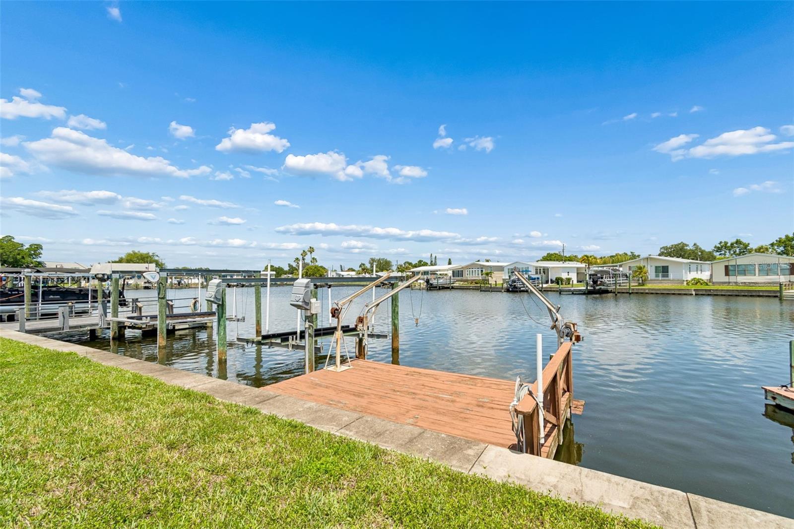 7186 MOUNT ARLINGTON DR NE #421, ST PETERSBURG, FL, 33702