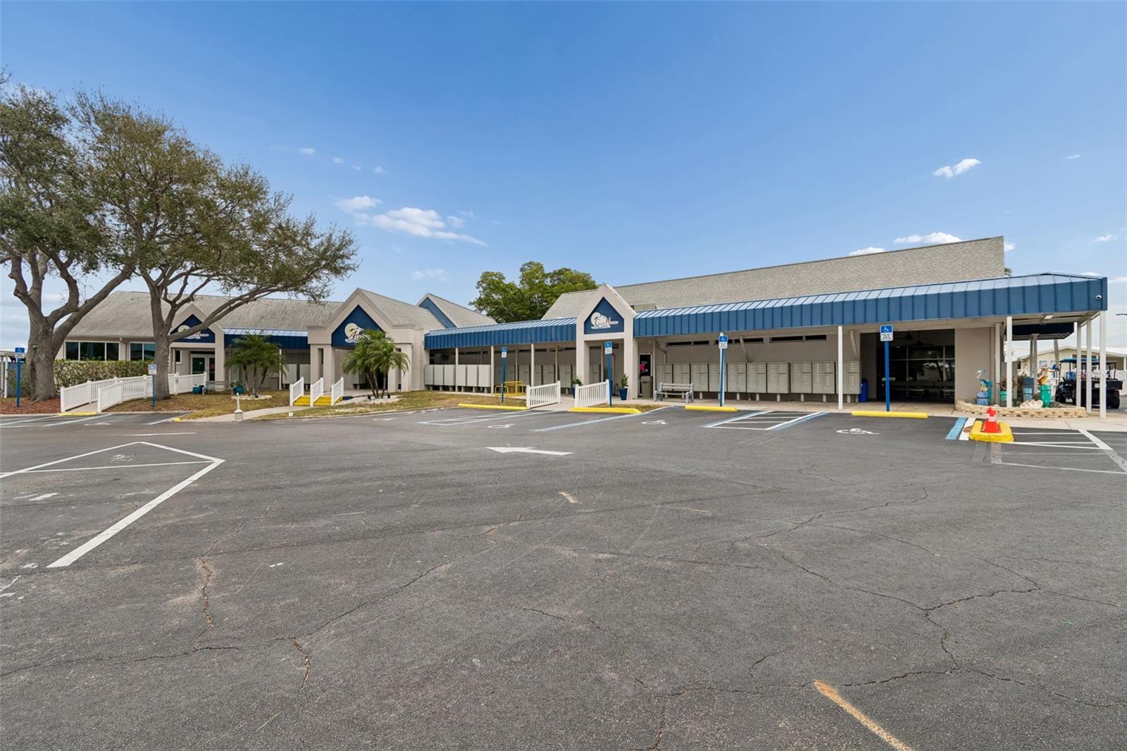 7186 MOUNT ARLINGTON DR NE #421, ST PETERSBURG, FL, 33702