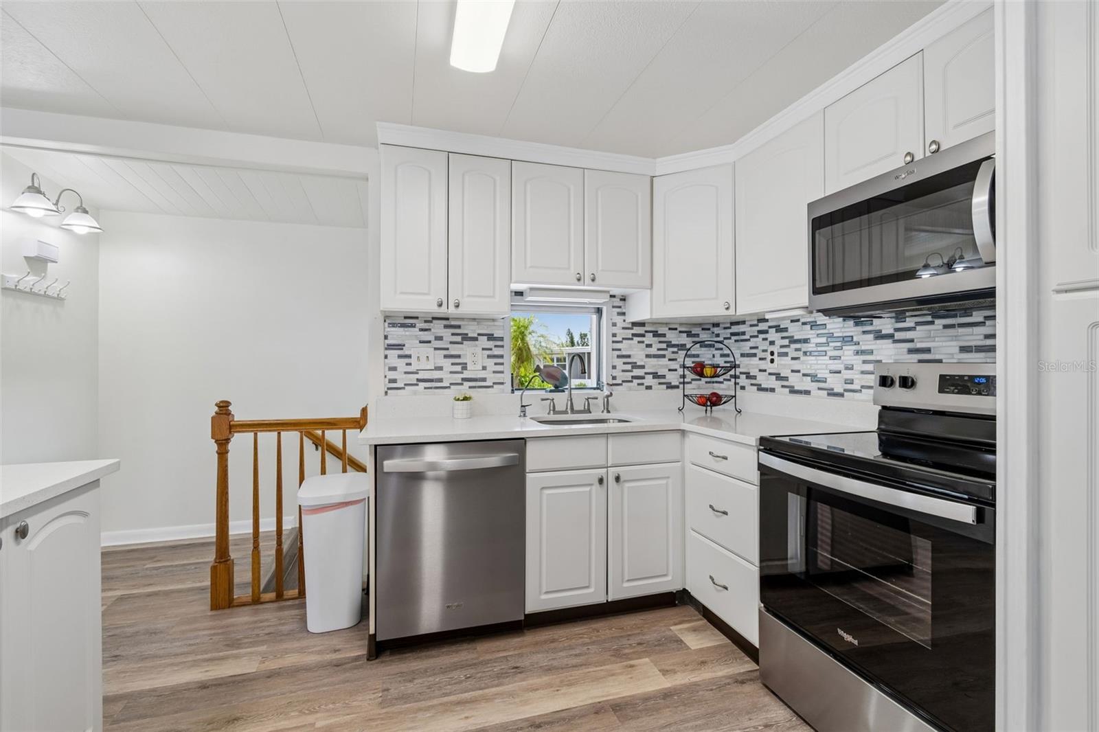 7186 MOUNT ARLINGTON DR NE #421, ST PETERSBURG, FL, 33702