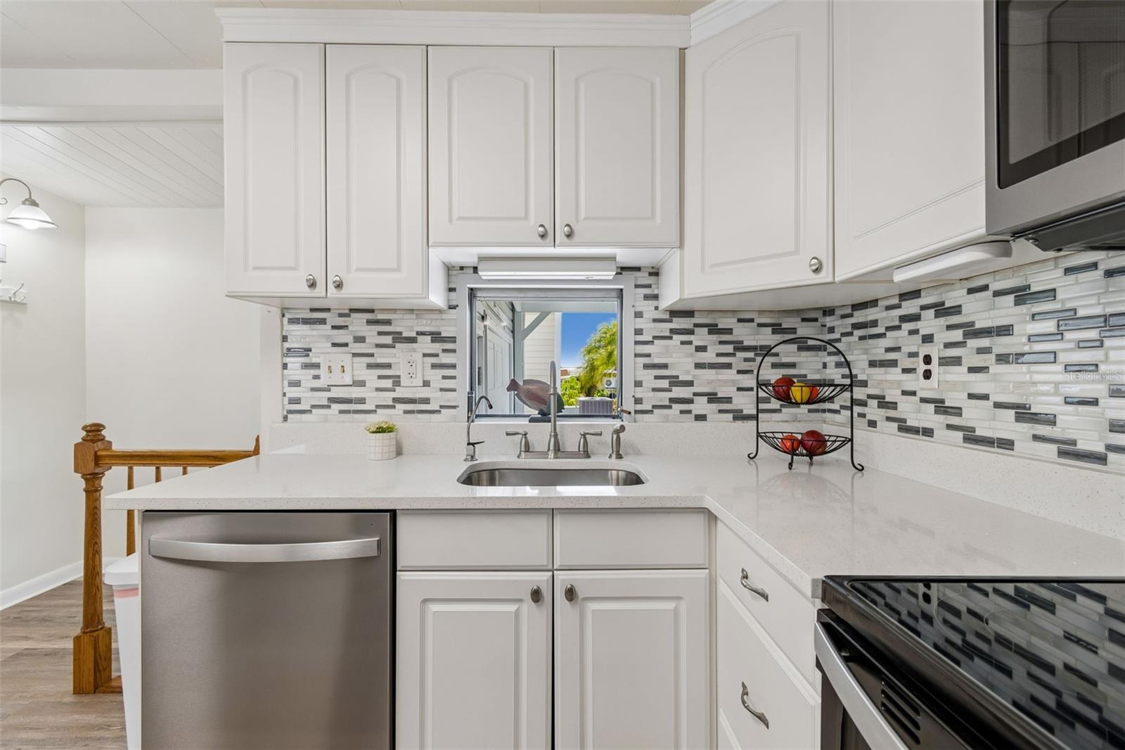 7186 MOUNT ARLINGTON DR NE #421, ST PETERSBURG, FL, 33702