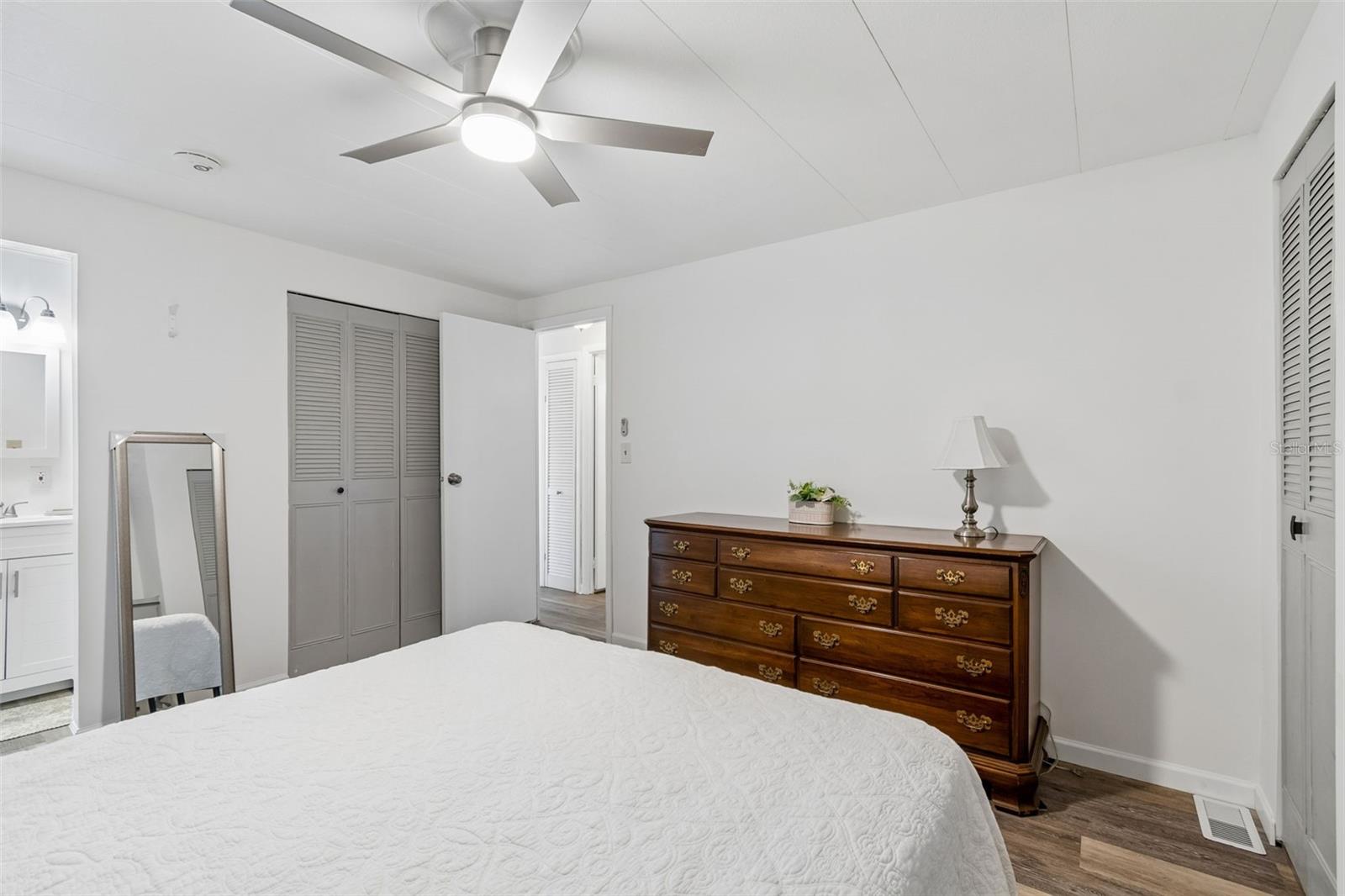 7186 MOUNT ARLINGTON DR NE #421, ST PETERSBURG, FL, 33702