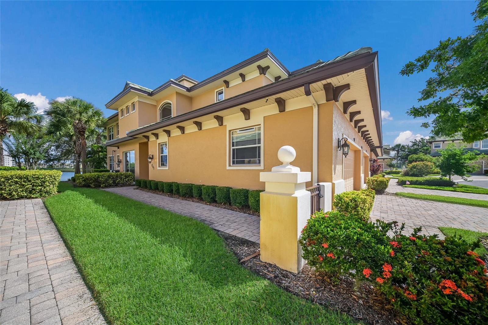 6435 MOORINGS POINT CIR #201, LAKEWOOD RANCH, FL, 34202