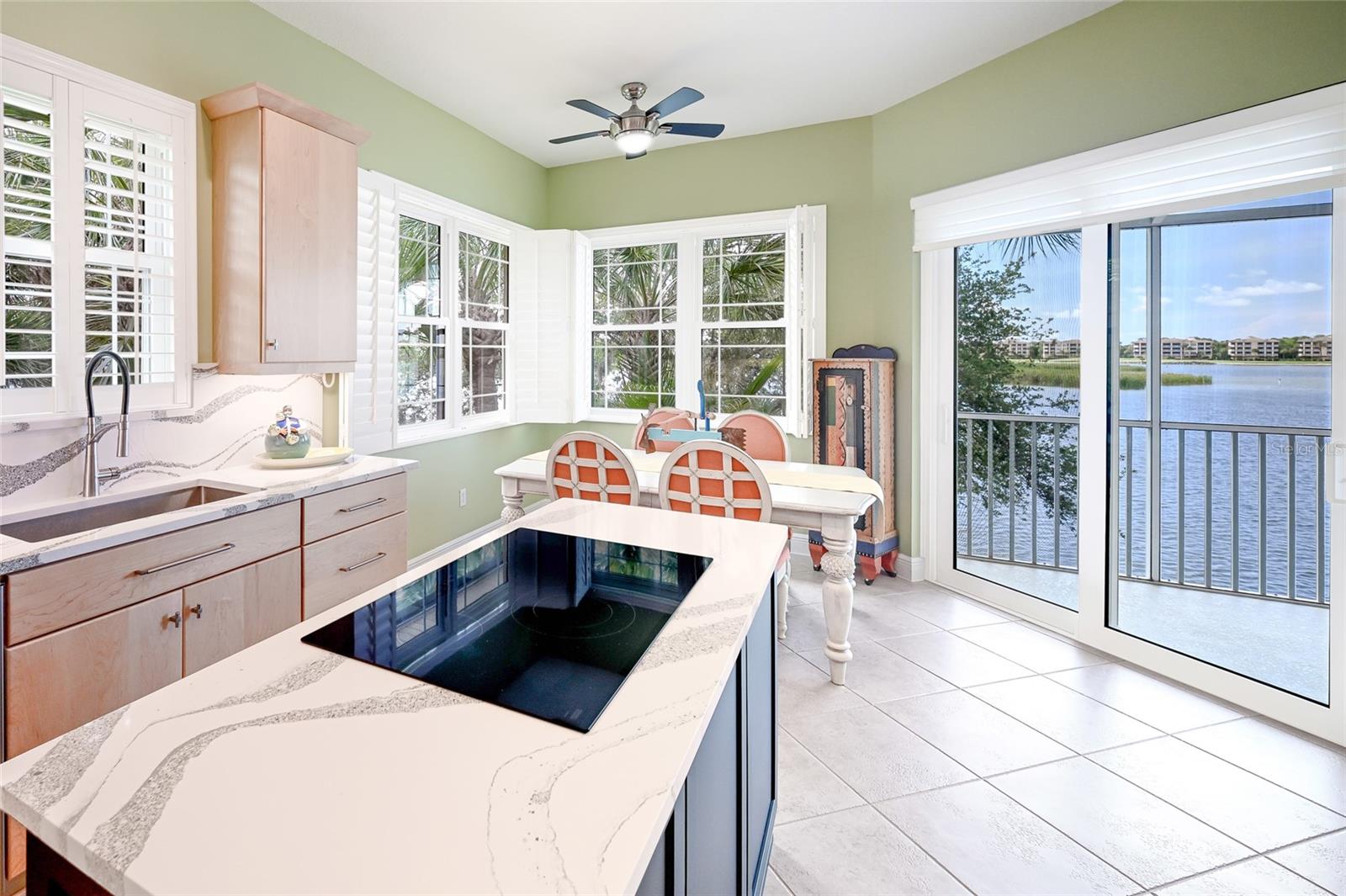 6435 MOORINGS POINT CIR #201, LAKEWOOD RANCH, FL, 34202