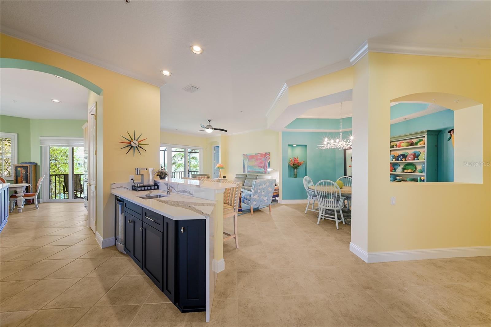 6435 MOORINGS POINT CIR #201, LAKEWOOD RANCH, FL, 34202