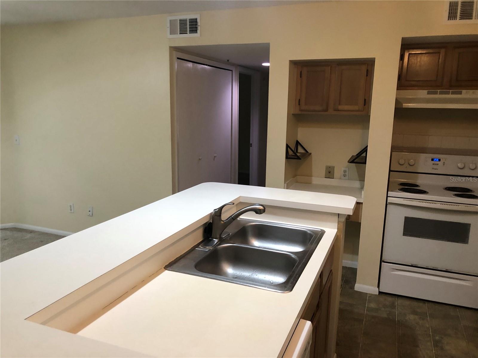 486 N PIN OAK PL #106, LONGWOOD, FL, 32779
