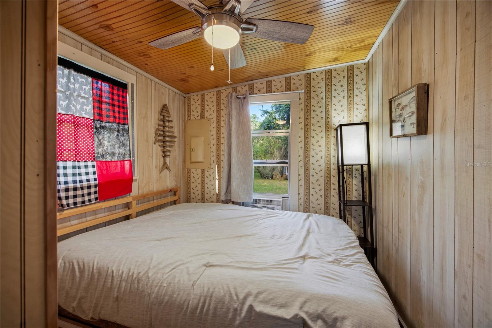 1847 STATE ROAD 20, HAWTHORNE, FL, 32640