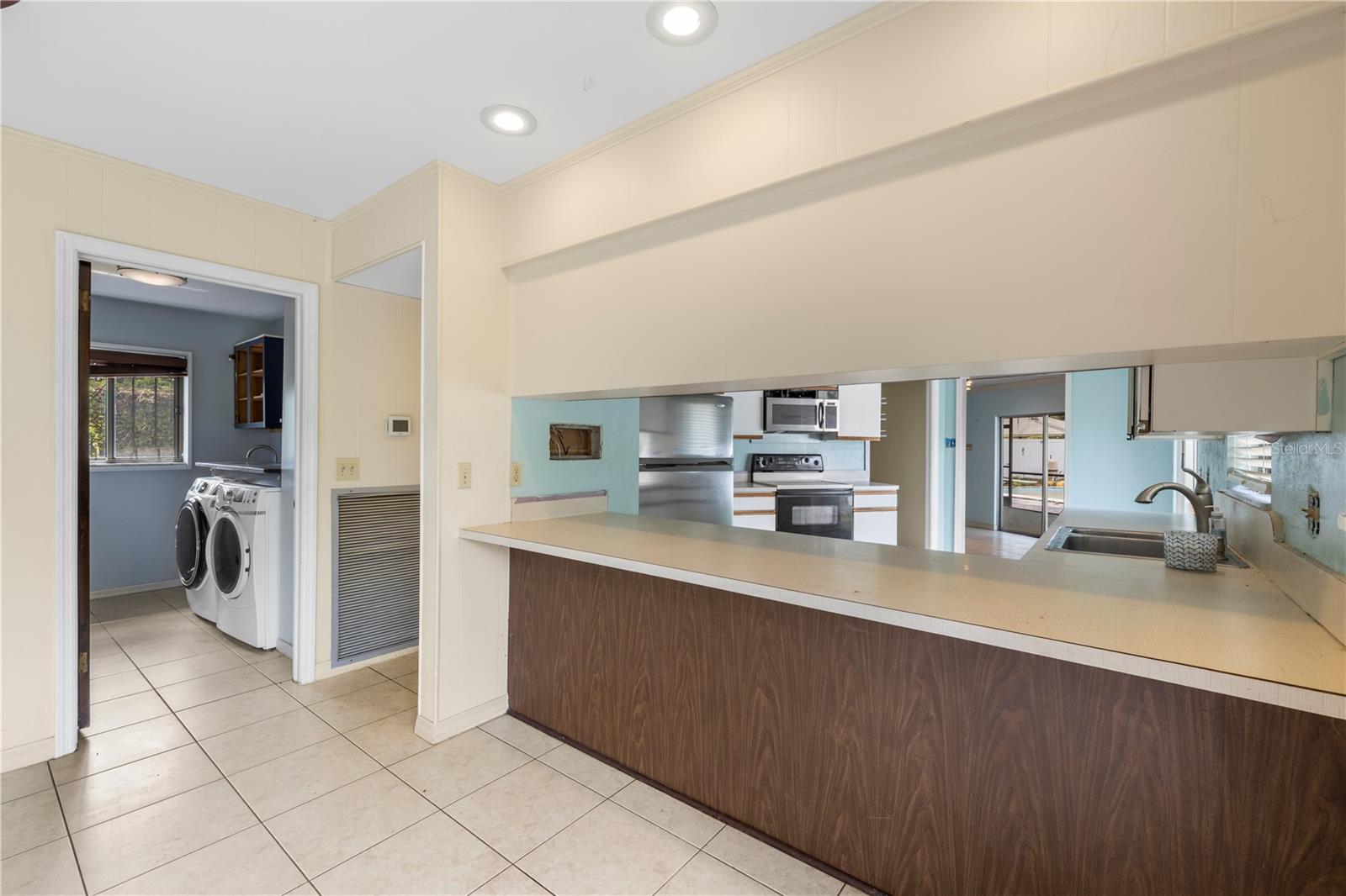 10309 RECLINATA LN, TAMPA, FL, 33618