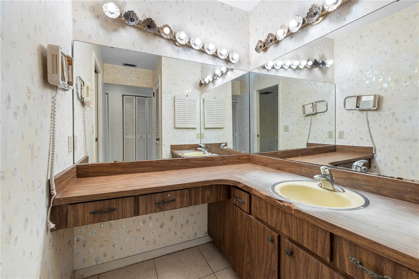 10309 RECLINATA LN, TAMPA, FL, 33618