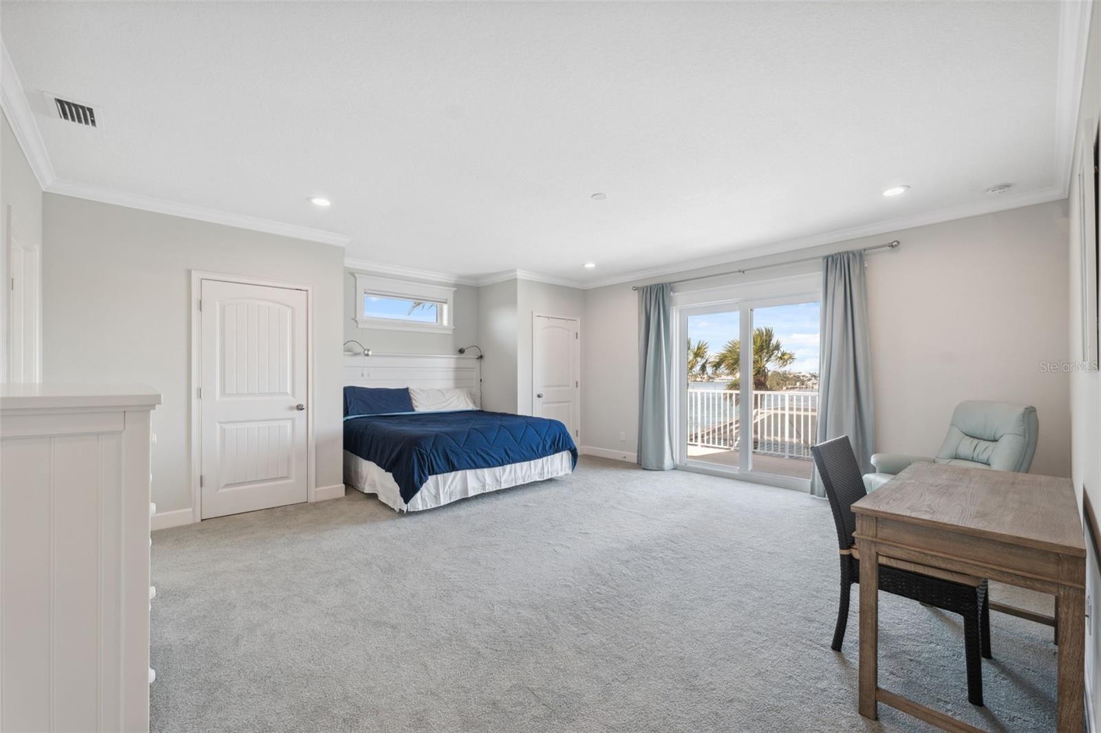 727 KEY ROYALE DR, HOLMES BEACH, FL, 34217