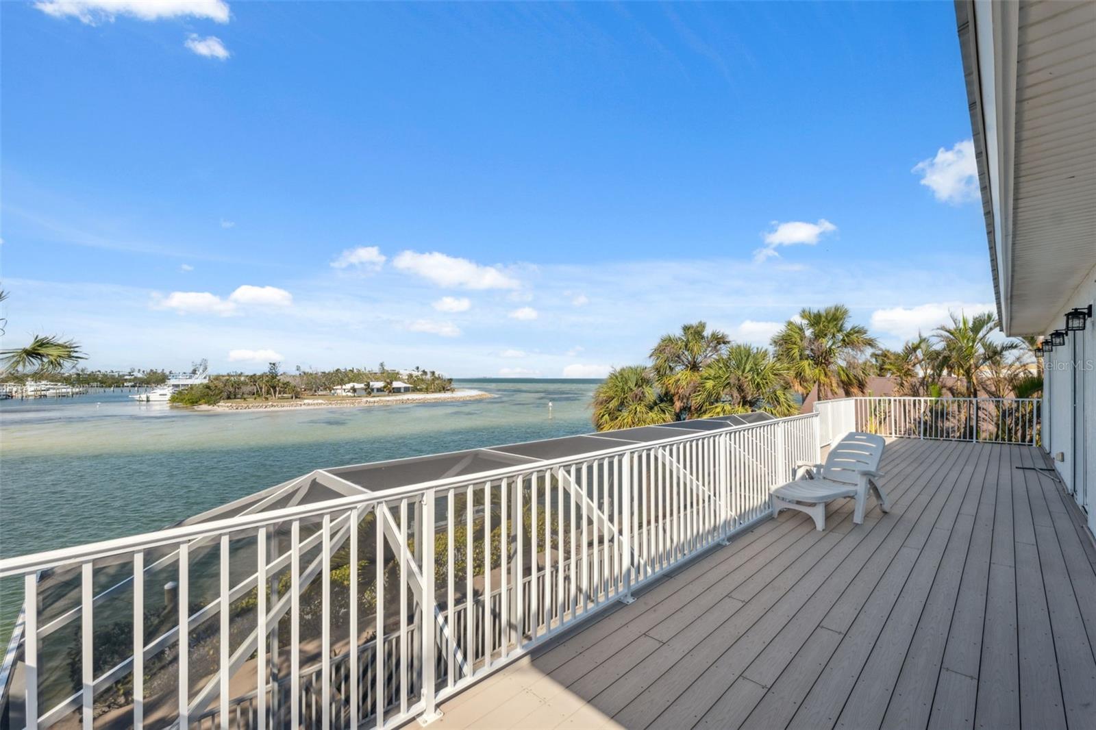 727 KEY ROYALE DR, HOLMES BEACH, FL, 34217