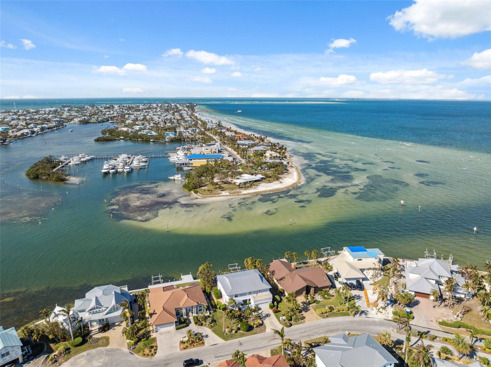 727 KEY ROYALE DR, HOLMES BEACH, FL, 34217