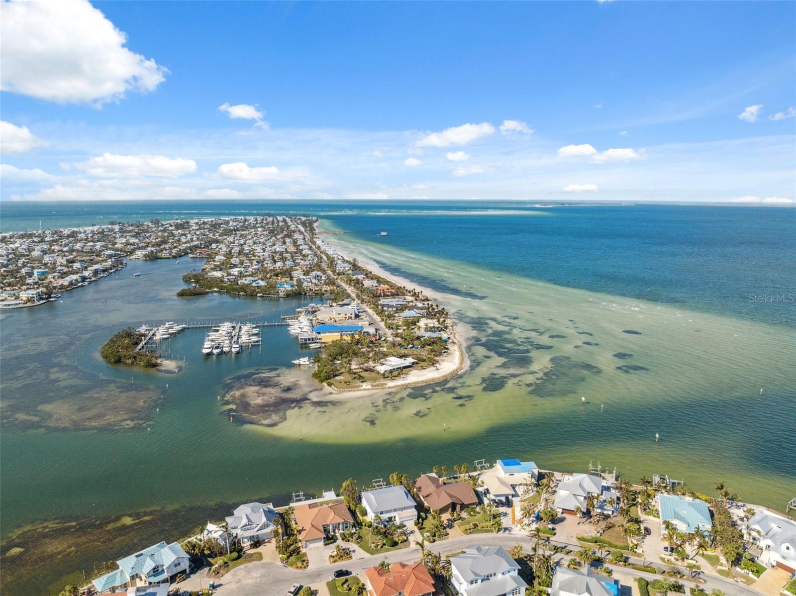 727 KEY ROYALE DR, HOLMES BEACH, FL, 34217