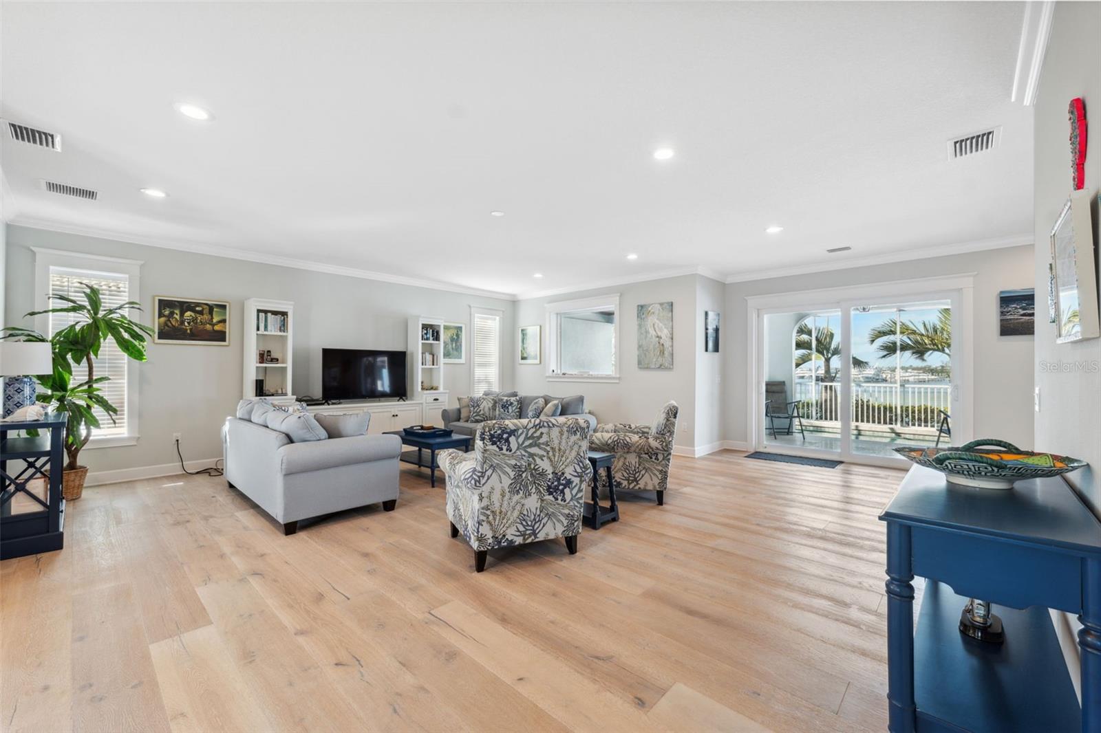 727 KEY ROYALE DR, HOLMES BEACH, FL, 34217