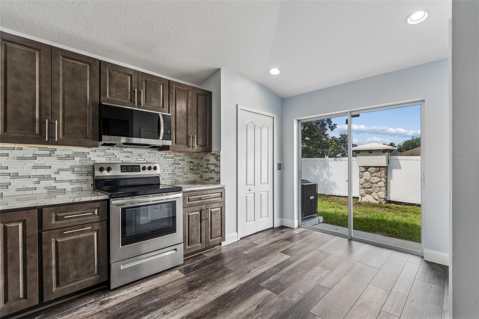 10226 PERTHSHIRE CIR, LAND O LAKES, FL, 34638