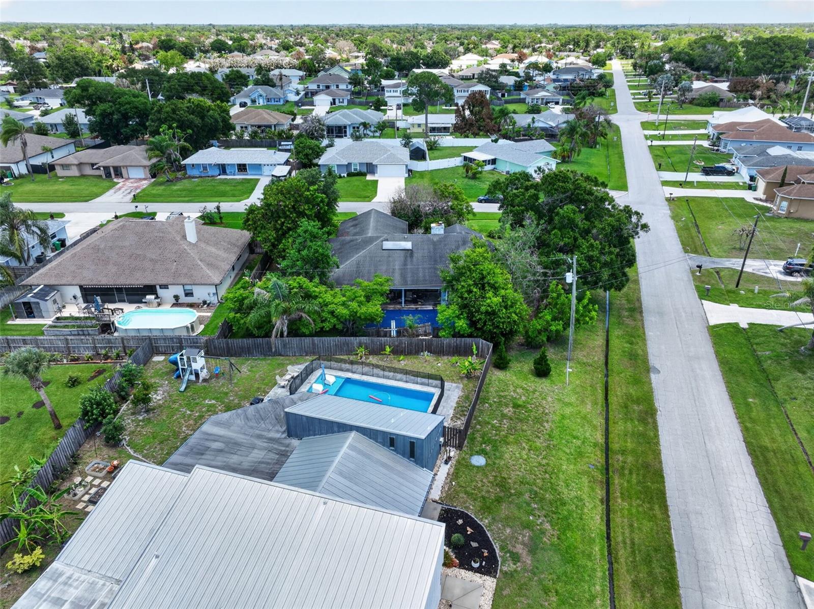 674 SE STARFISH AVE, PORT ST LUCIE, FL, 34983