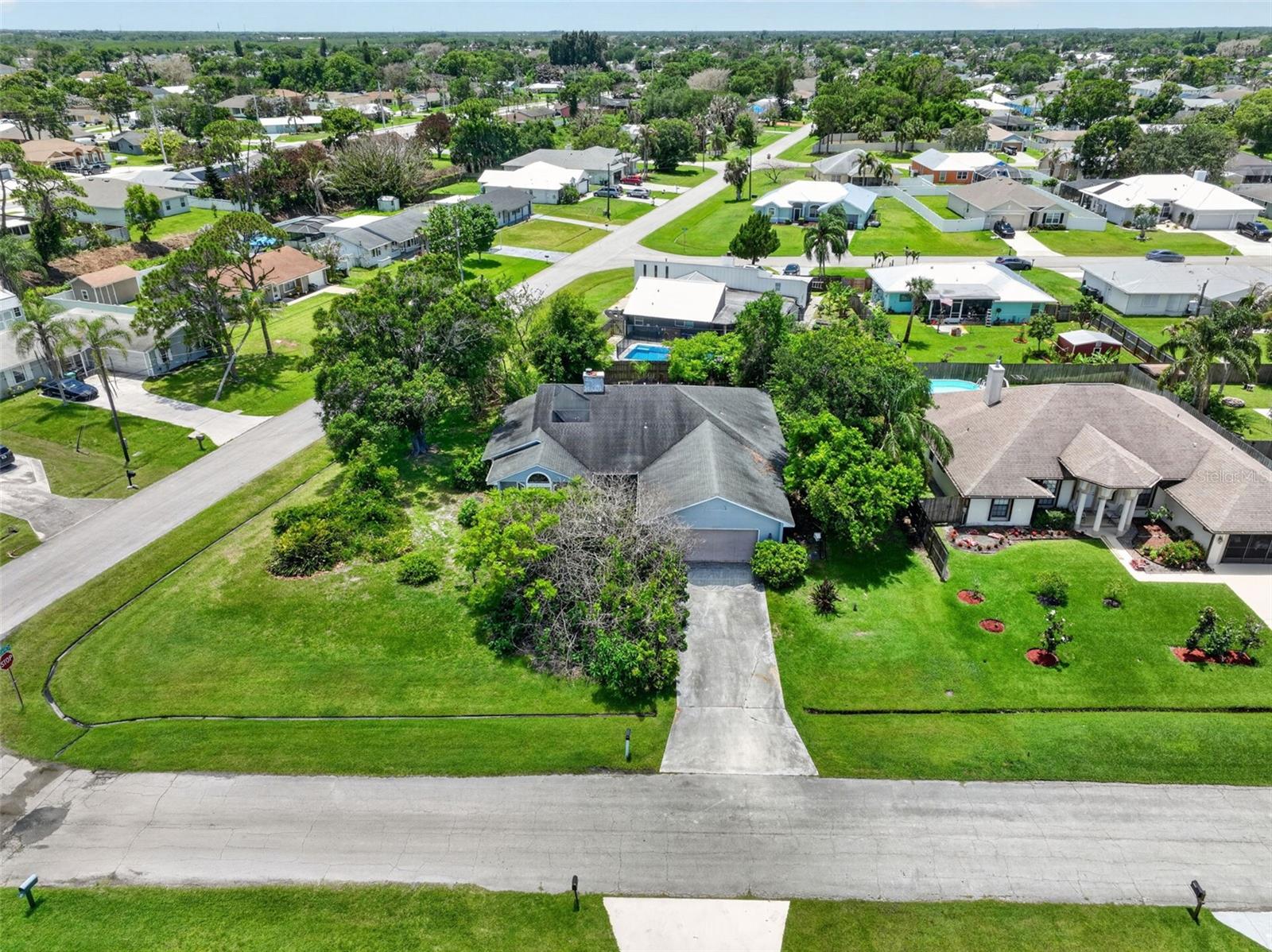 674 SE STARFISH AVE, PORT ST LUCIE, FL, 34983
