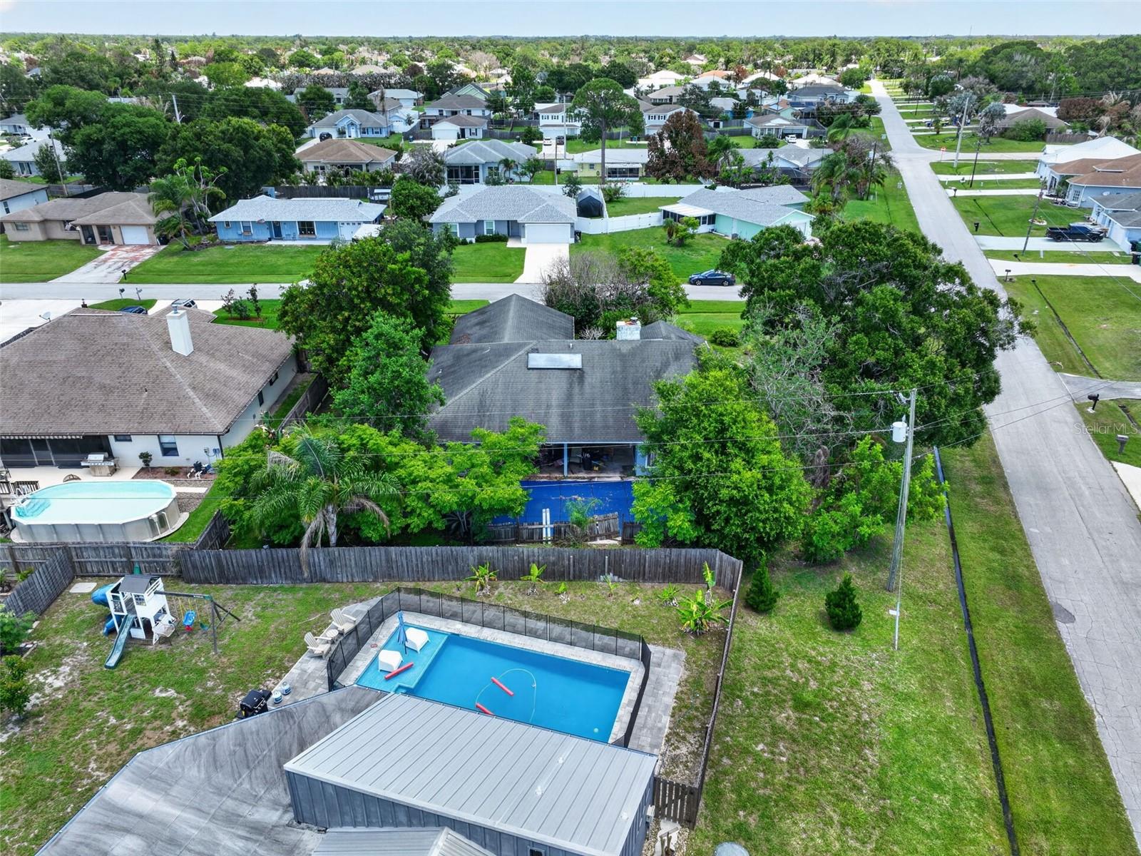 674 SE STARFISH AVE, PORT ST LUCIE, FL, 34983