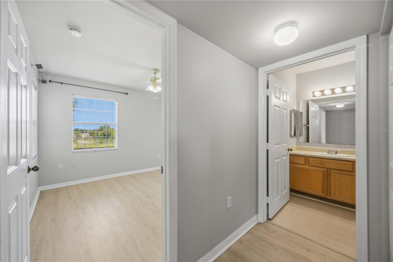 1195 VILLAGIO CIR #208, SARASOTA, FL, 34237