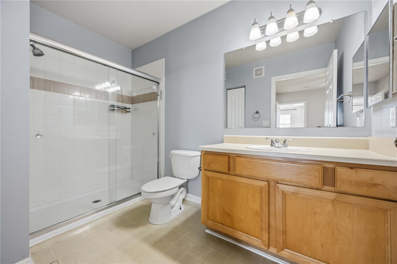 1195 VILLAGIO CIR #208, SARASOTA, FL, 34237