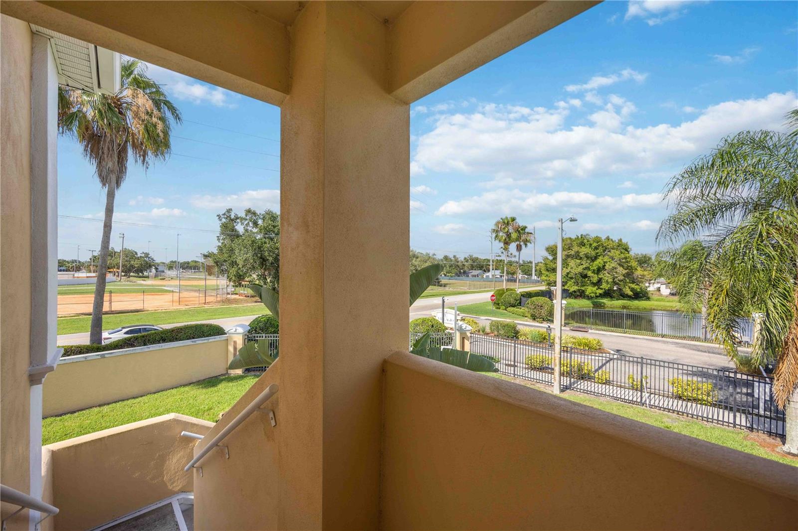 1195 VILLAGIO CIR #208, SARASOTA, FL, 34237