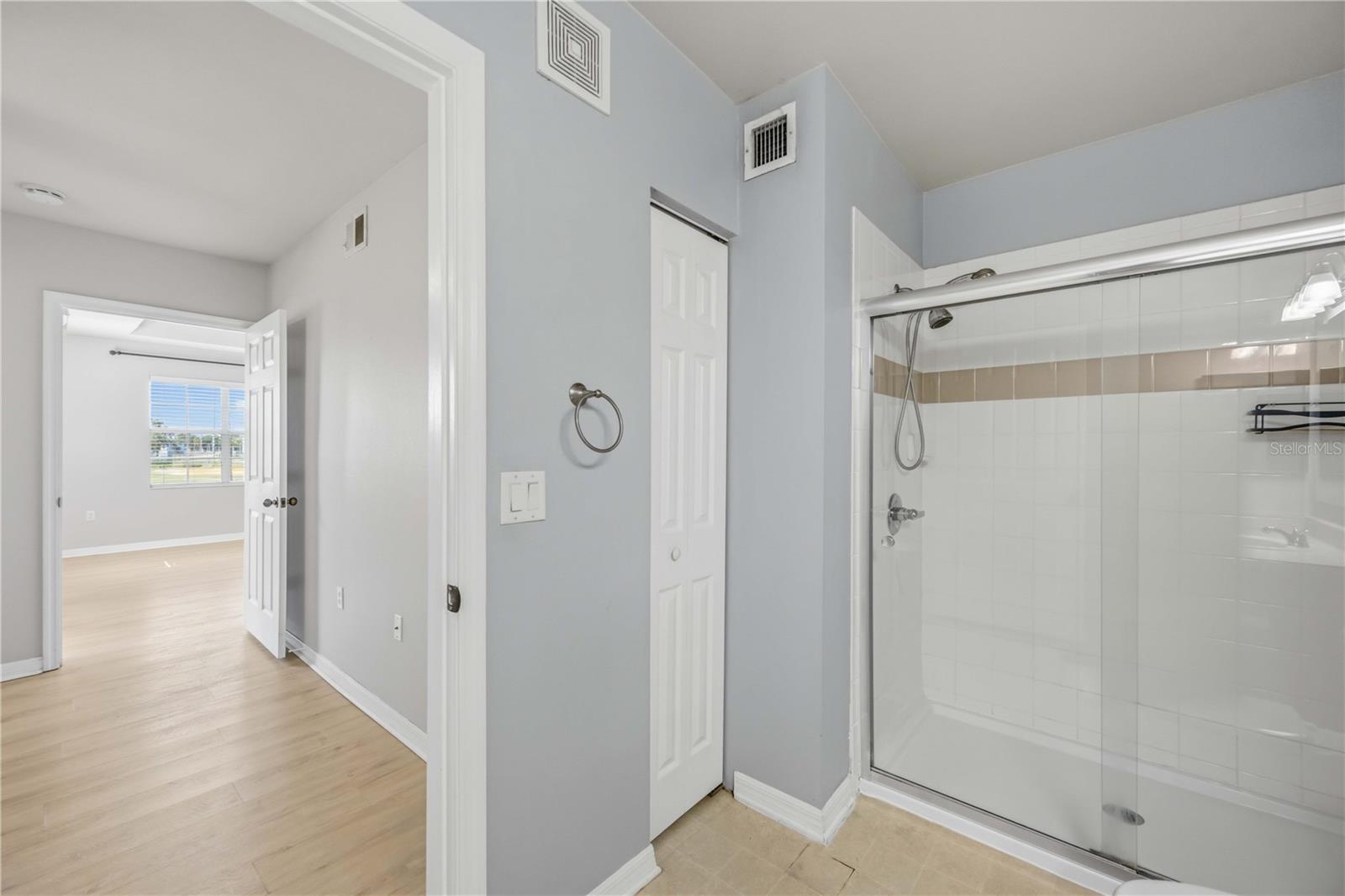 1195 VILLAGIO CIR #208, SARASOTA, FL, 34237