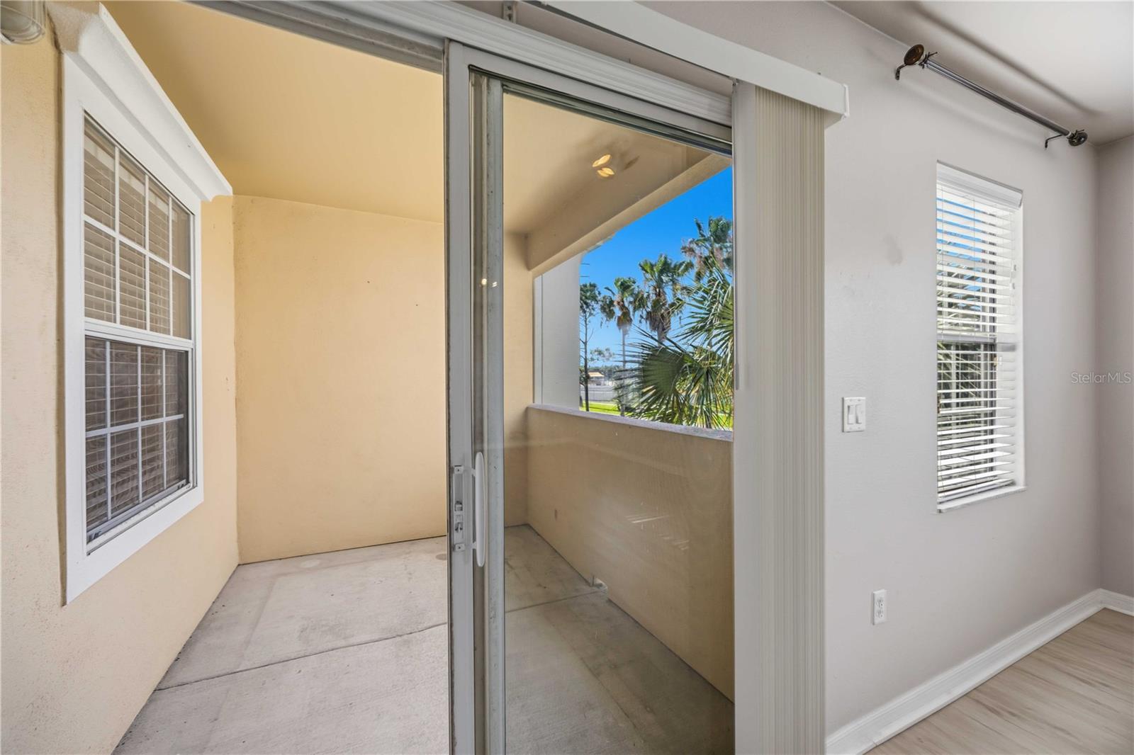 1195 VILLAGIO CIR #208, SARASOTA, FL, 34237