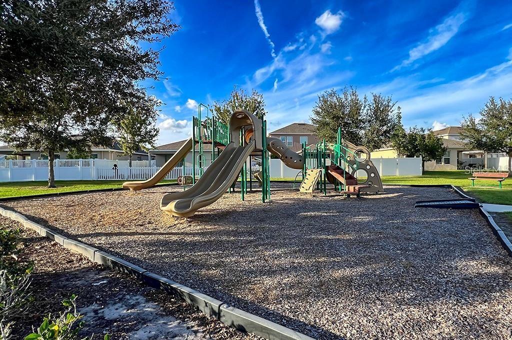 2342 BEACON LANDING CIR, ORLANDO, FL, 32824