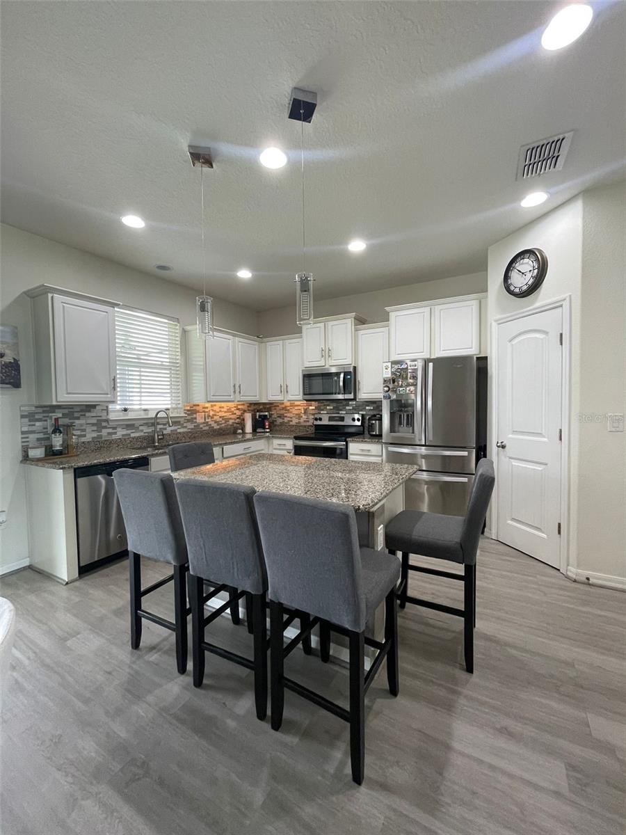 2342 BEACON LANDING CIR, ORLANDO, FL, 32824