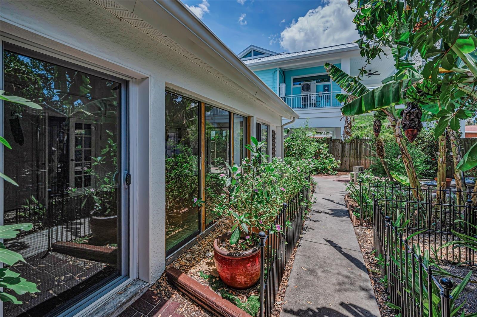 720 BRUCE AVE, CLEARWATER BEACH, FL, 33767
