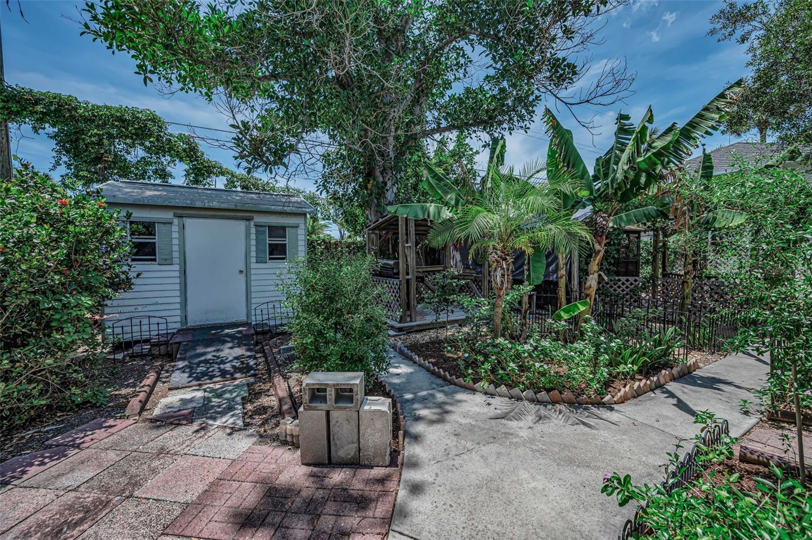 720 BRUCE AVE, CLEARWATER BEACH, FL, 33767