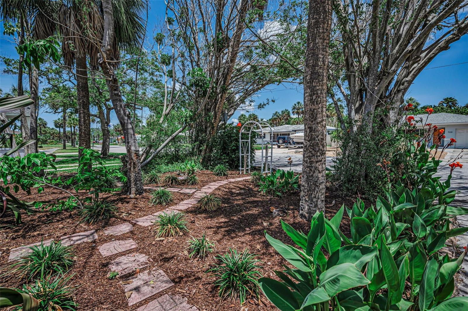 720 BRUCE AVE, CLEARWATER BEACH, FL, 33767