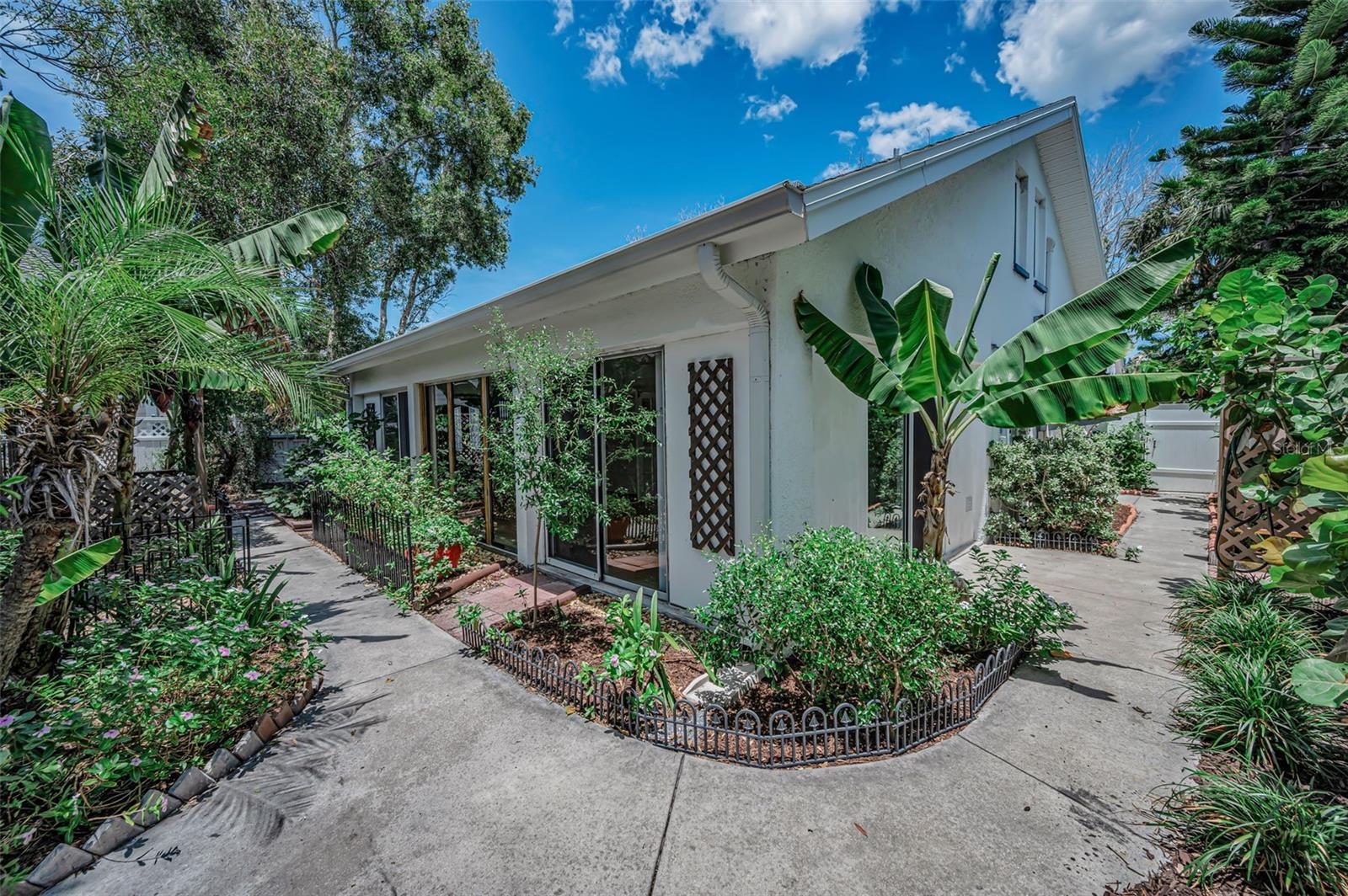 720 BRUCE AVE, CLEARWATER BEACH, FL, 33767
