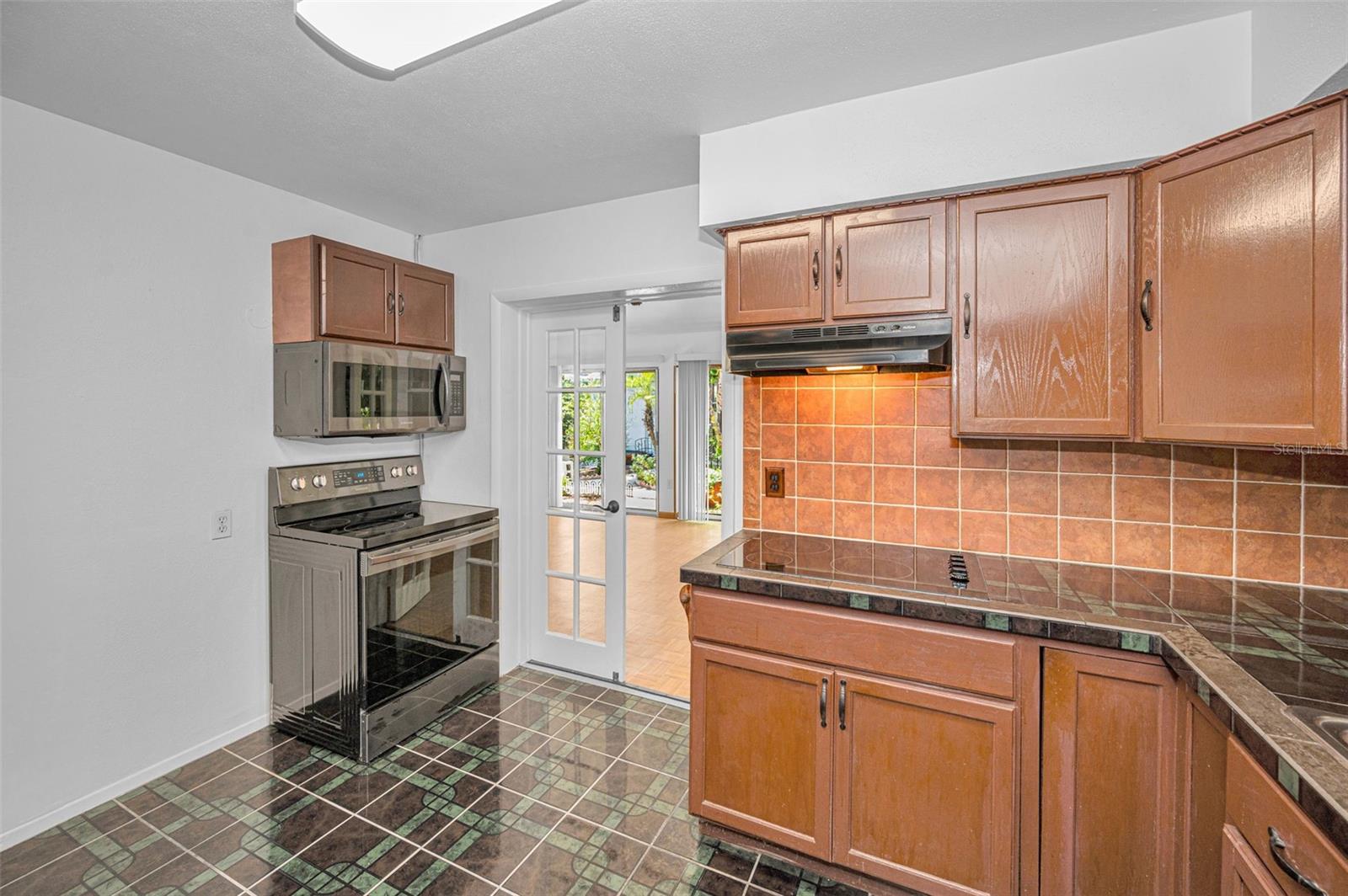720 BRUCE AVE, CLEARWATER BEACH, FL, 33767