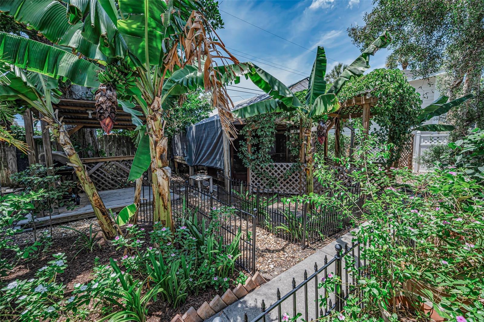 720 BRUCE AVE, CLEARWATER BEACH, FL, 33767