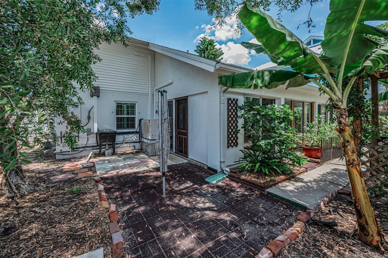 720 BRUCE AVE, CLEARWATER BEACH, FL, 33767