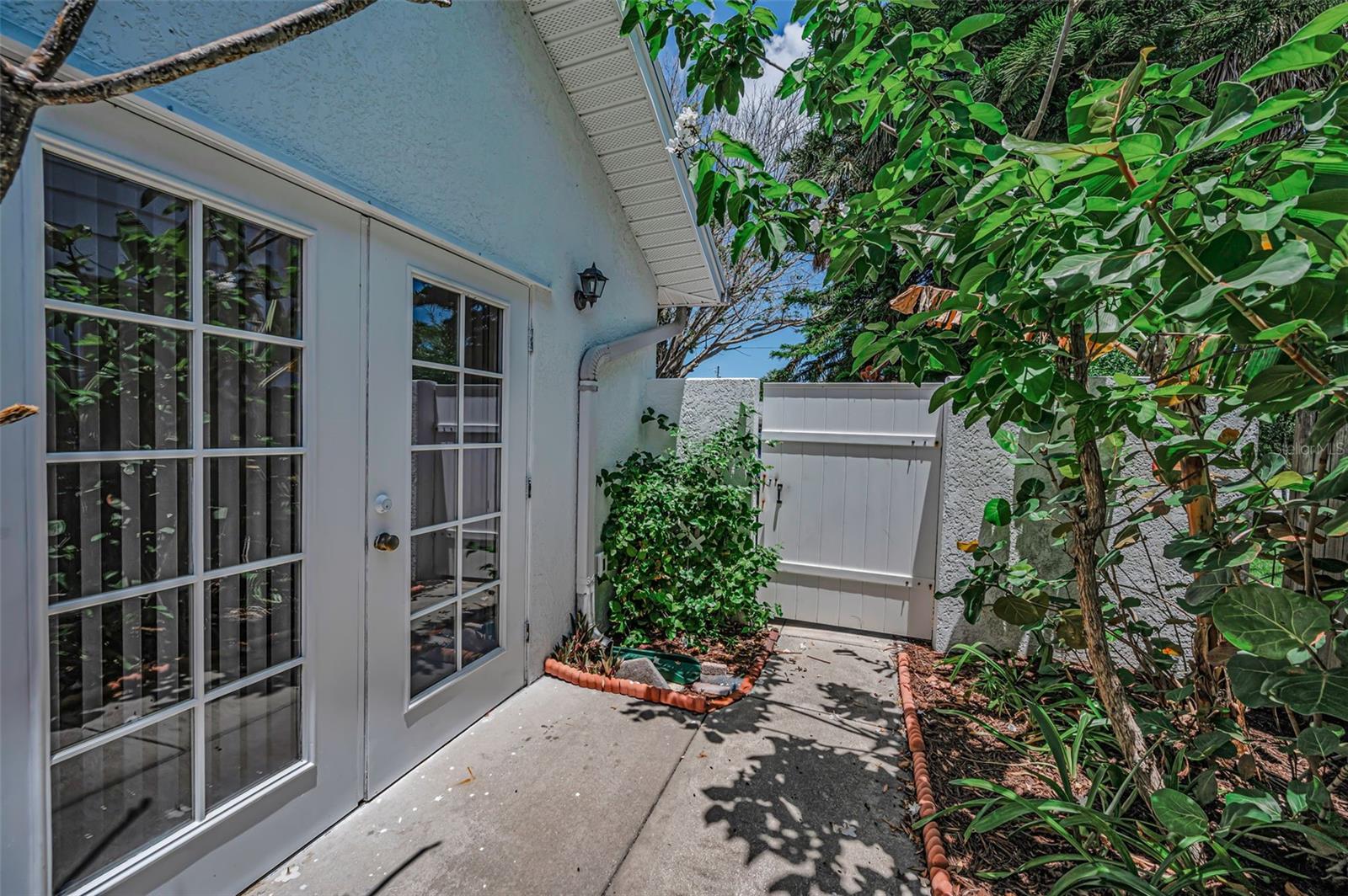 720 BRUCE AVE, CLEARWATER BEACH, FL, 33767