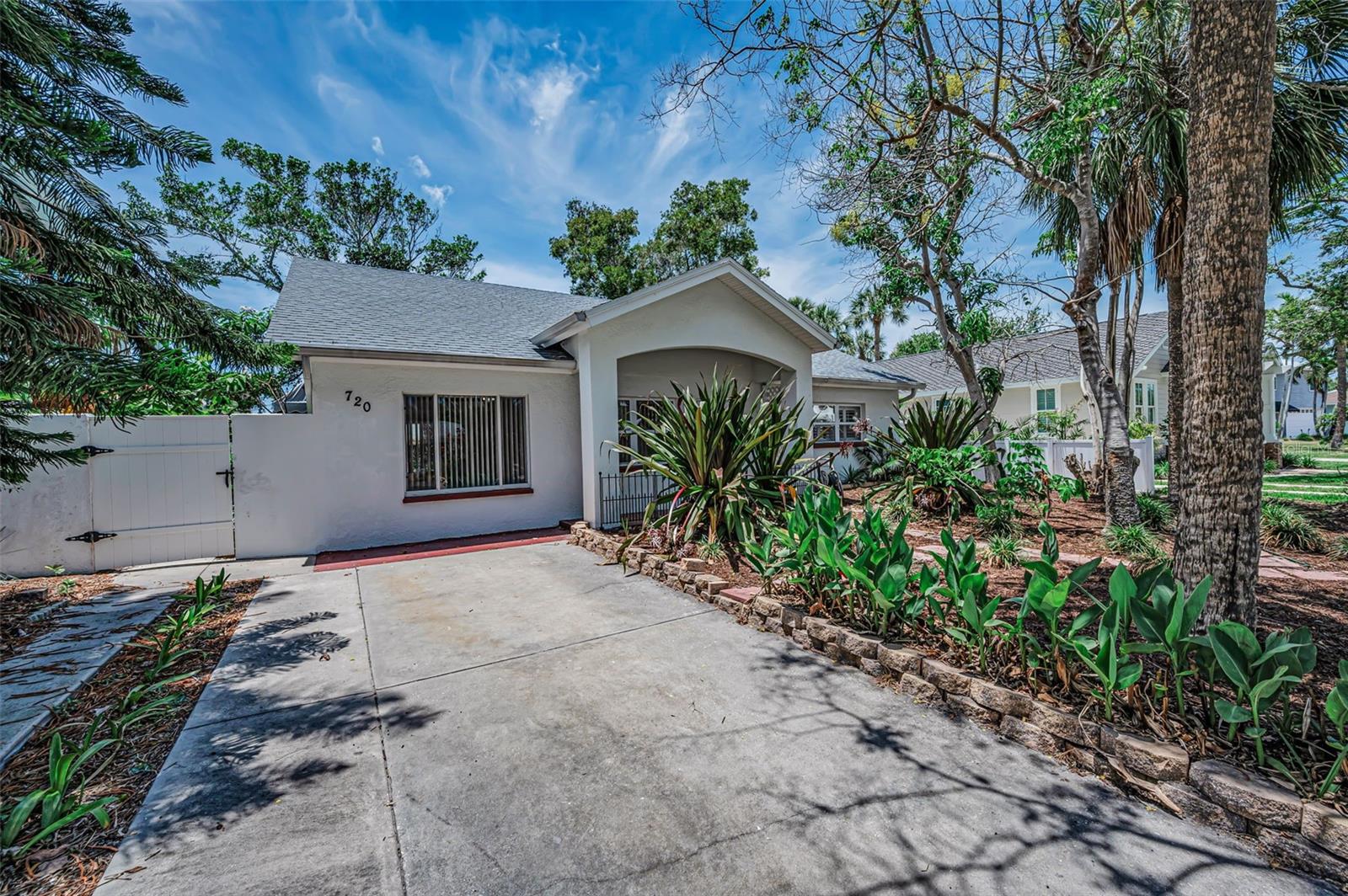 720 BRUCE AVE, CLEARWATER BEACH, FL, 33767