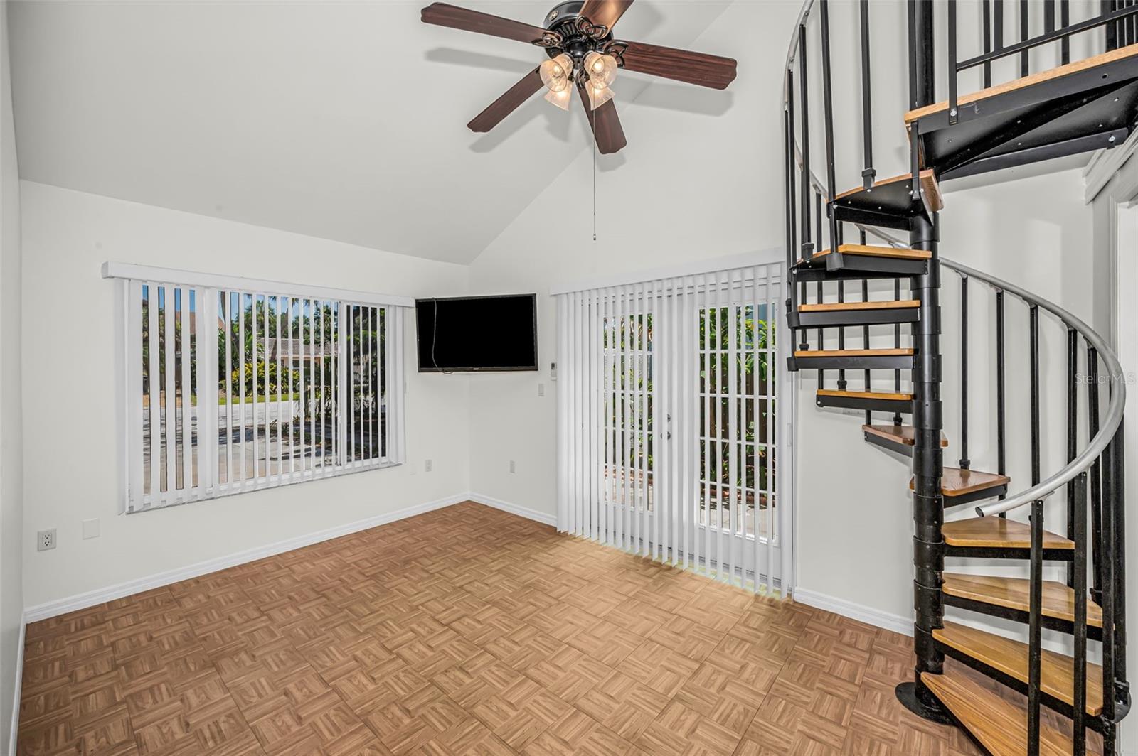 720 BRUCE AVE, CLEARWATER BEACH, FL, 33767
