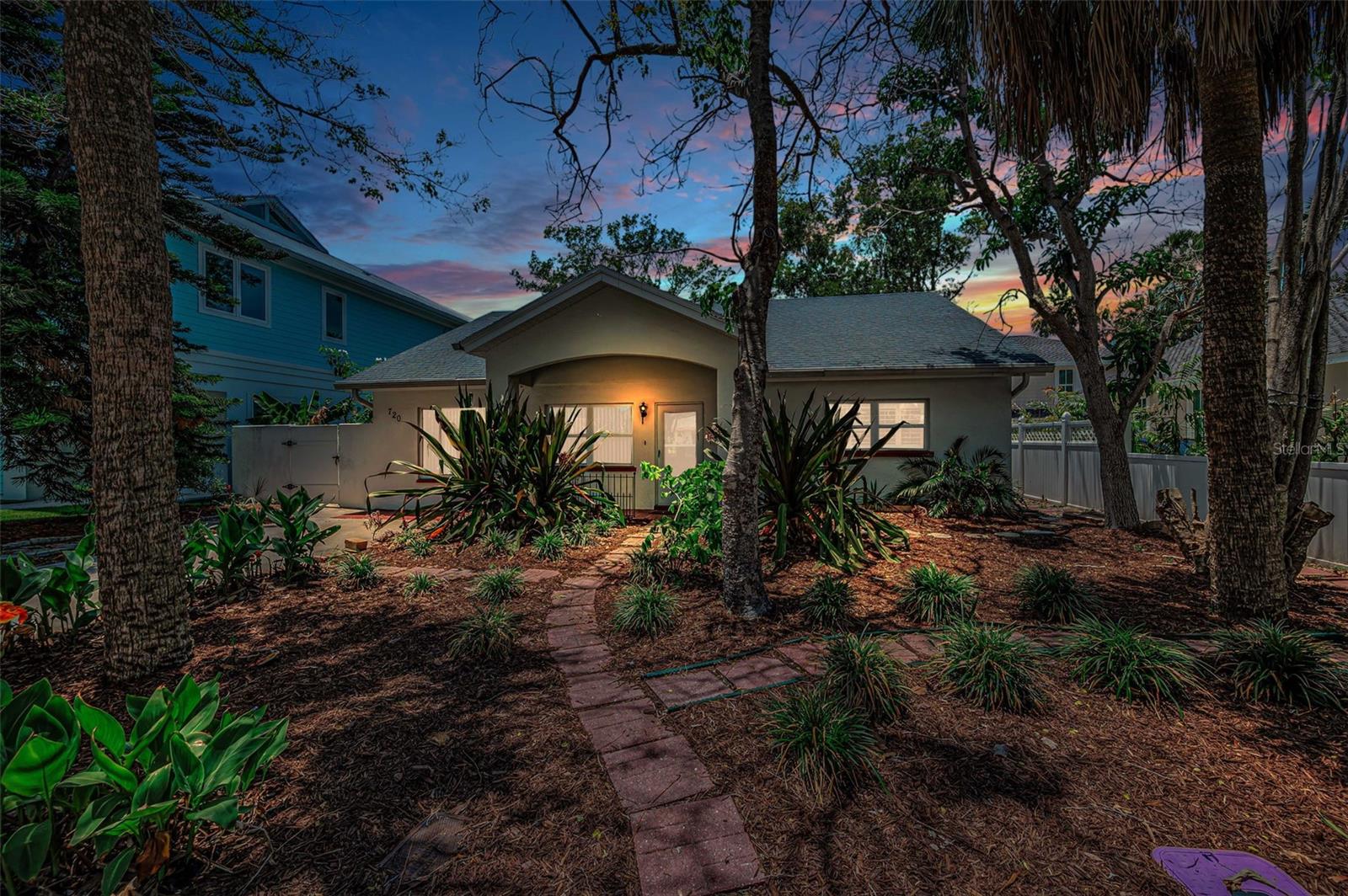 720 BRUCE AVE, CLEARWATER BEACH, FL, 33767
