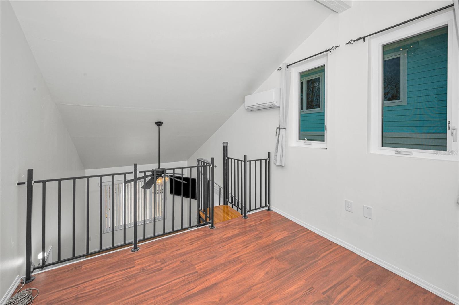 720 BRUCE AVE, CLEARWATER BEACH, FL, 33767