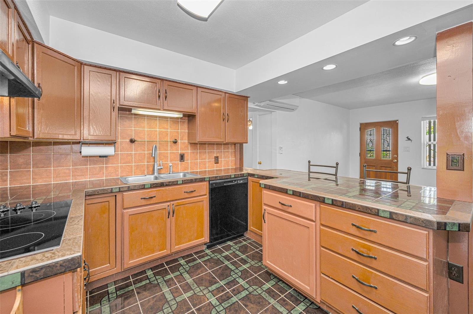 720 BRUCE AVE, CLEARWATER BEACH, FL, 33767