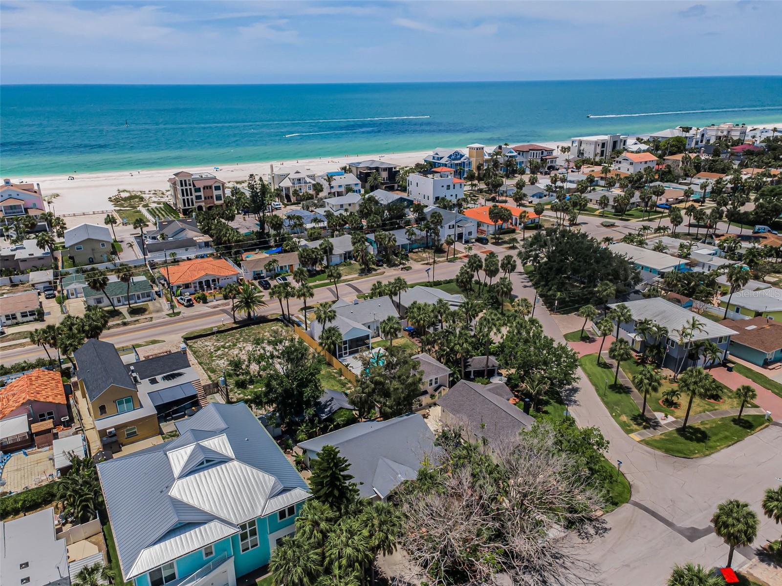 720 BRUCE AVE, CLEARWATER BEACH, FL, 33767