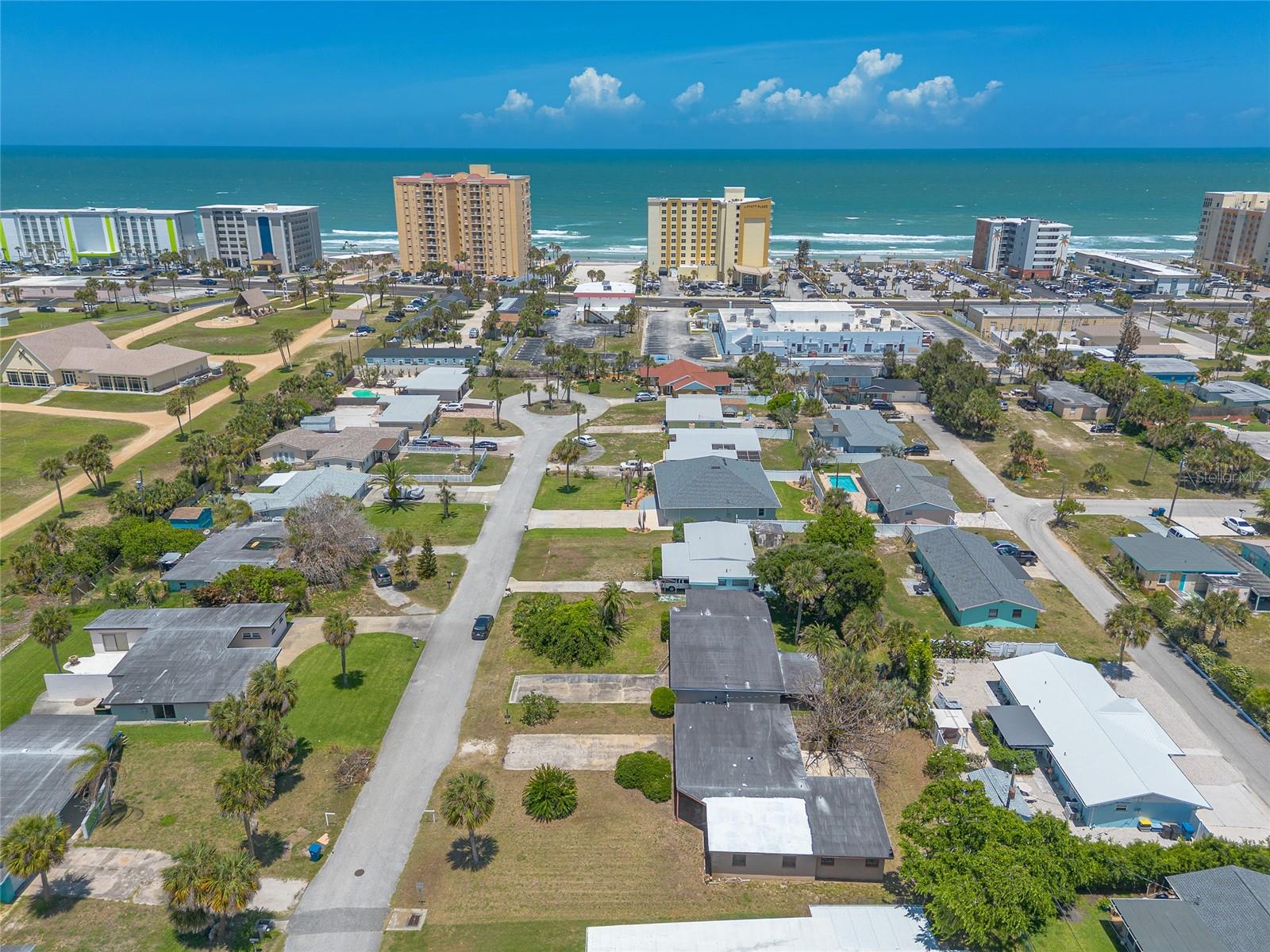 100 CAROLYN TER, DAYTONA BEACH, FL, 32118