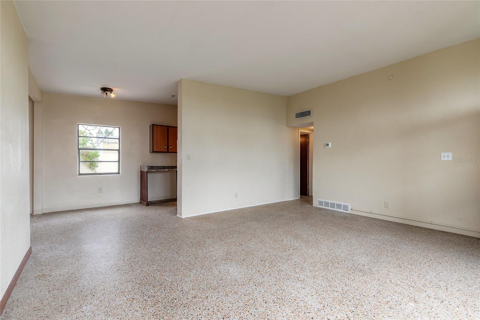 100 CAROLYN TER, DAYTONA BEACH, FL, 32118