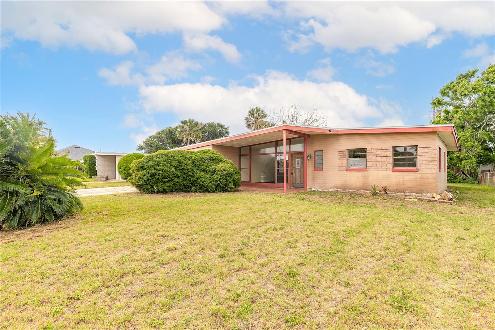 100 CAROLYN TER, DAYTONA BEACH, FL, 32118